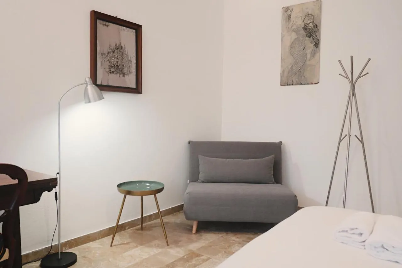 Orea Spiti - Drawings In Teodosio Milan Apartment